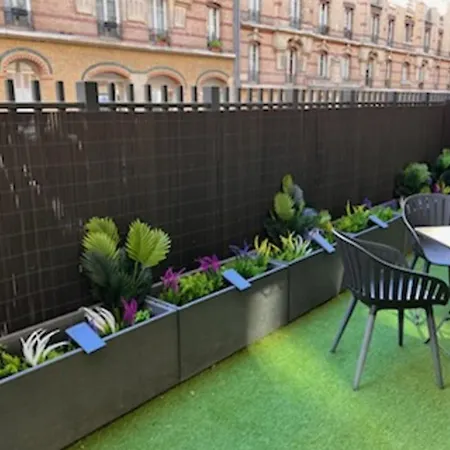 Bright Flat With Terrace Apartment