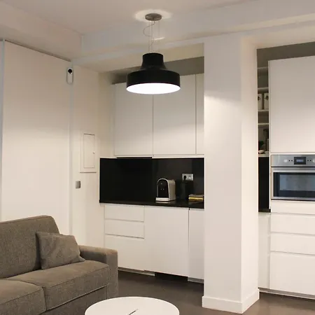 Bright Flat With Terrace *